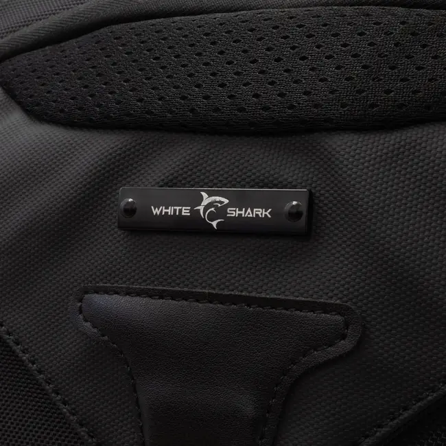 White Shark RUKSAK GBP-013 DEFENDER 20"/ Crni